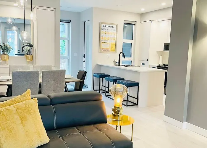 Entire Sunrise Resort Townhome In Parksville