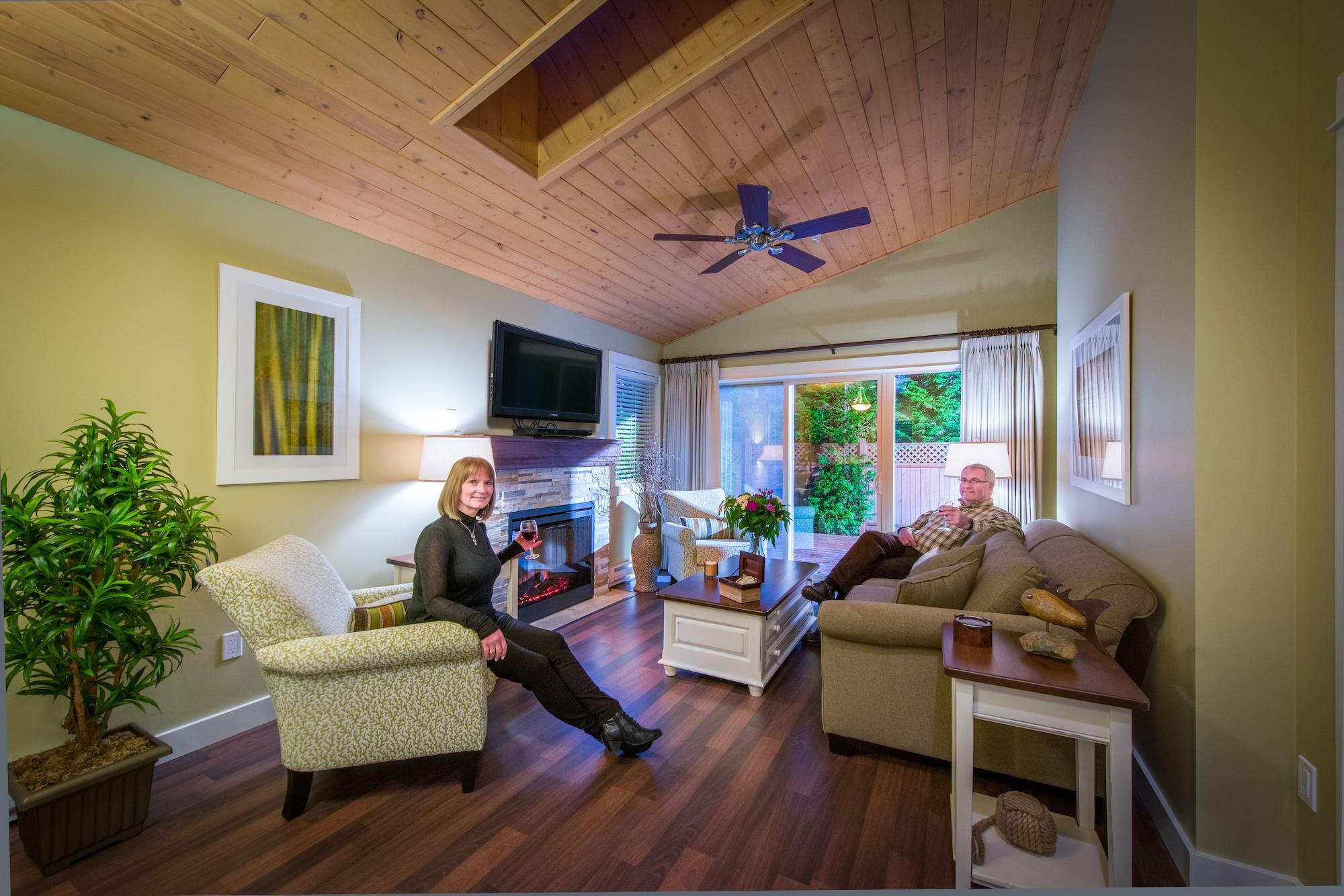 Resort Oceanside Village Parksville