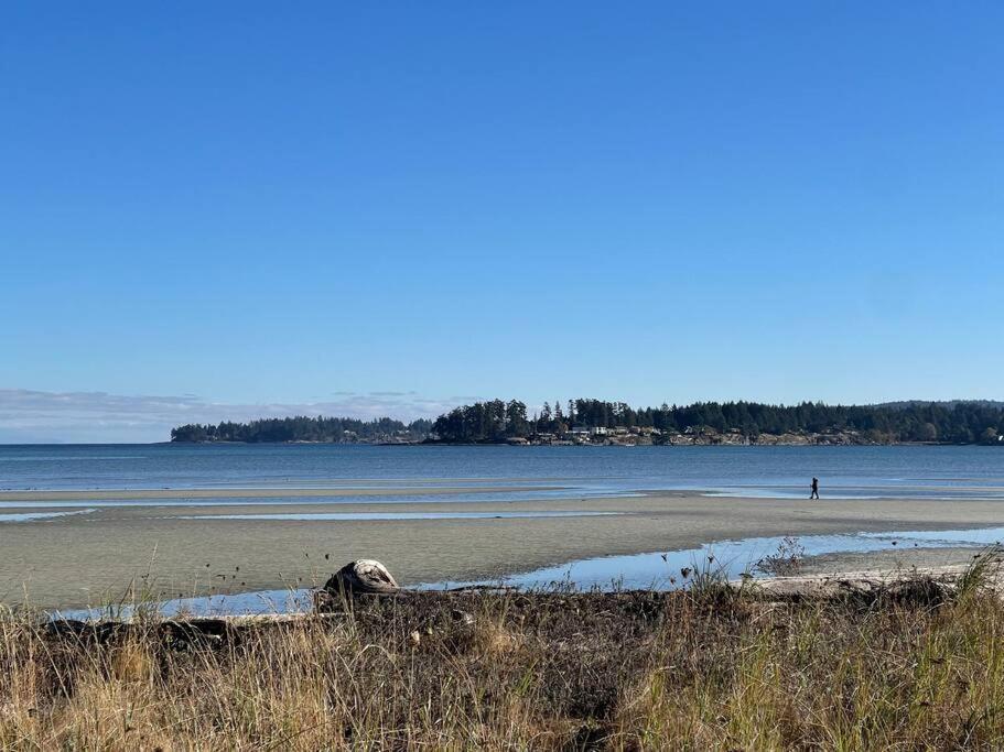 Entire Sunrise Townhome In Holiday home Parksville