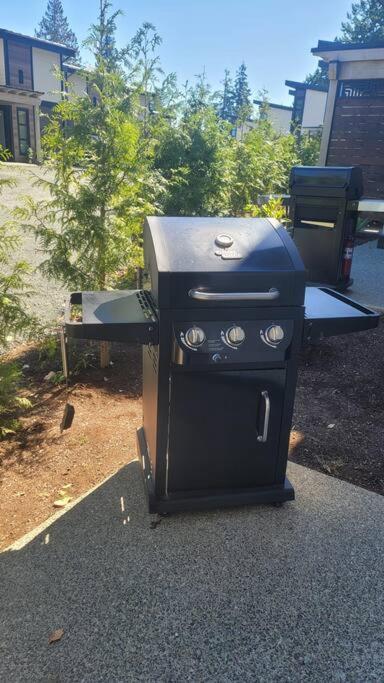 Entire Sunrise Townhome In