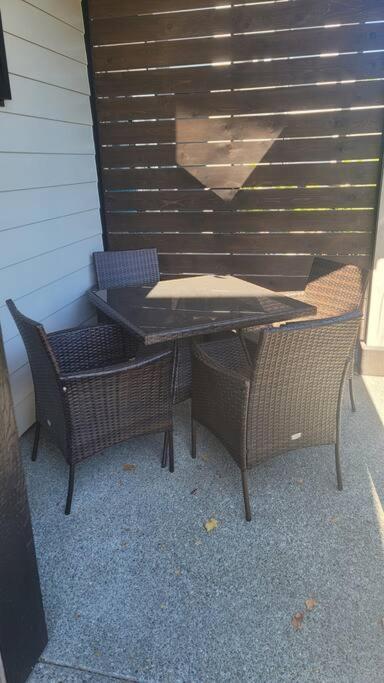Entire Sunrise Townhome In *