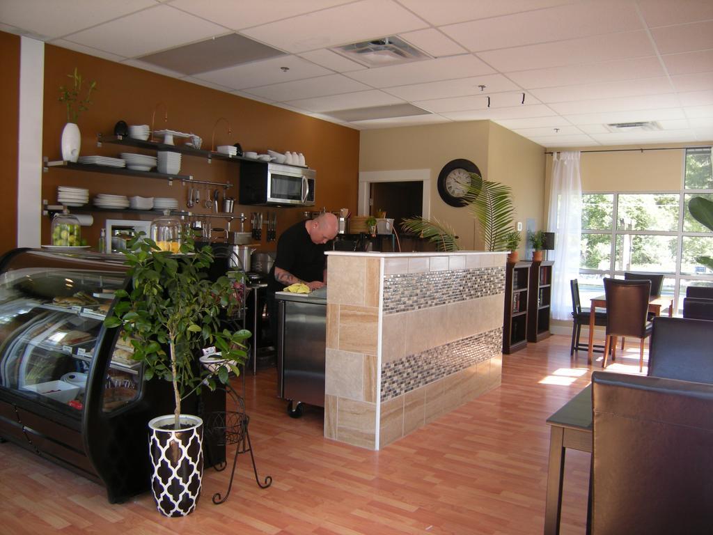 Oceanside Village Resort Parksville