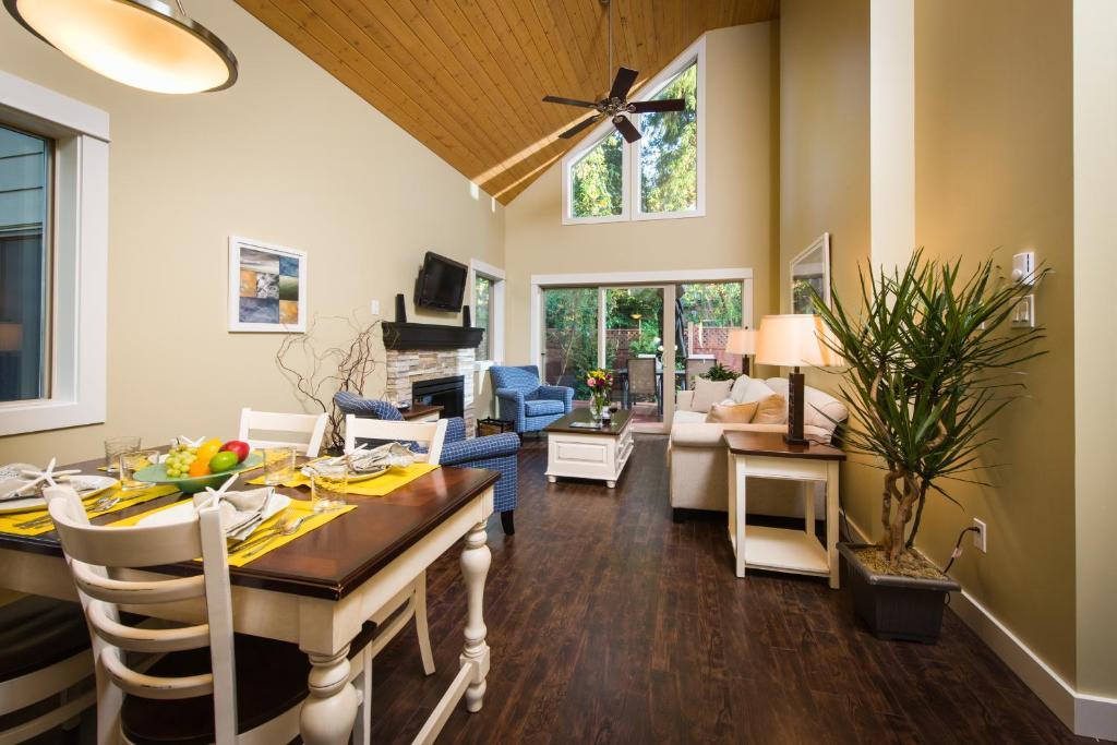 Oceanside Village Resort Parksville