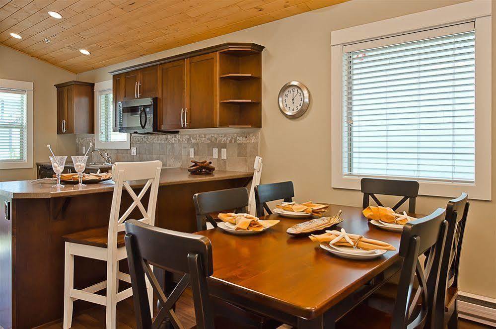Resort Oceanside Village Parksville