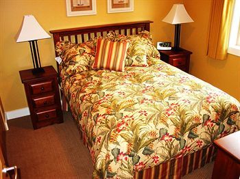Oceanside Village Resort 3*
