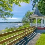 Bayside Oceanfront Resort