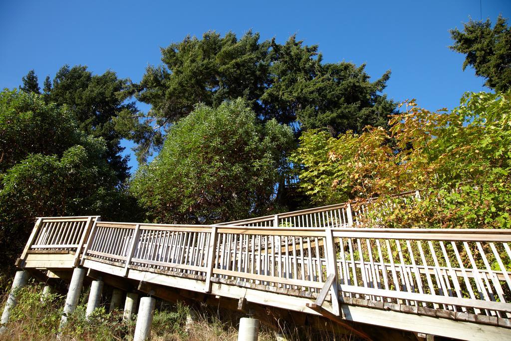 Madrona Beach Resort