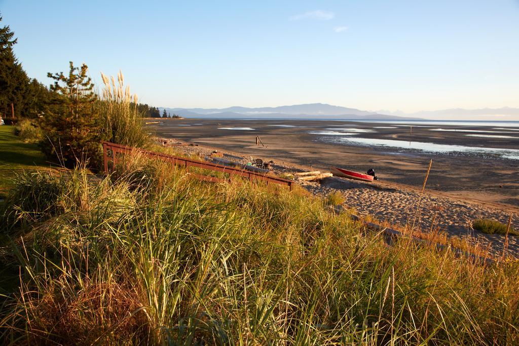 Madrona Beach Resort 3*