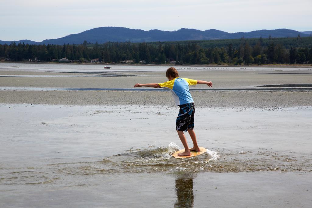 Madrona Beach Resort Parksville