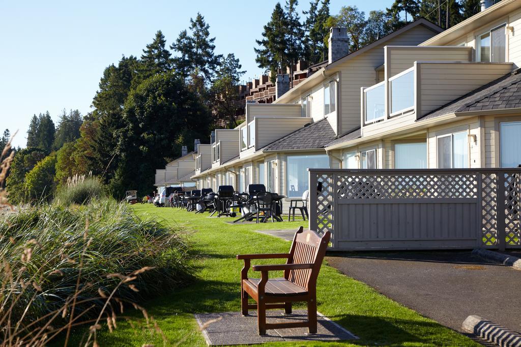 Madrona Beach 3* Parksville