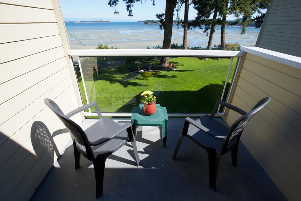 Madrona Beach Resort