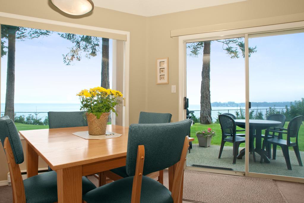 Resort Madrona Beach 3*