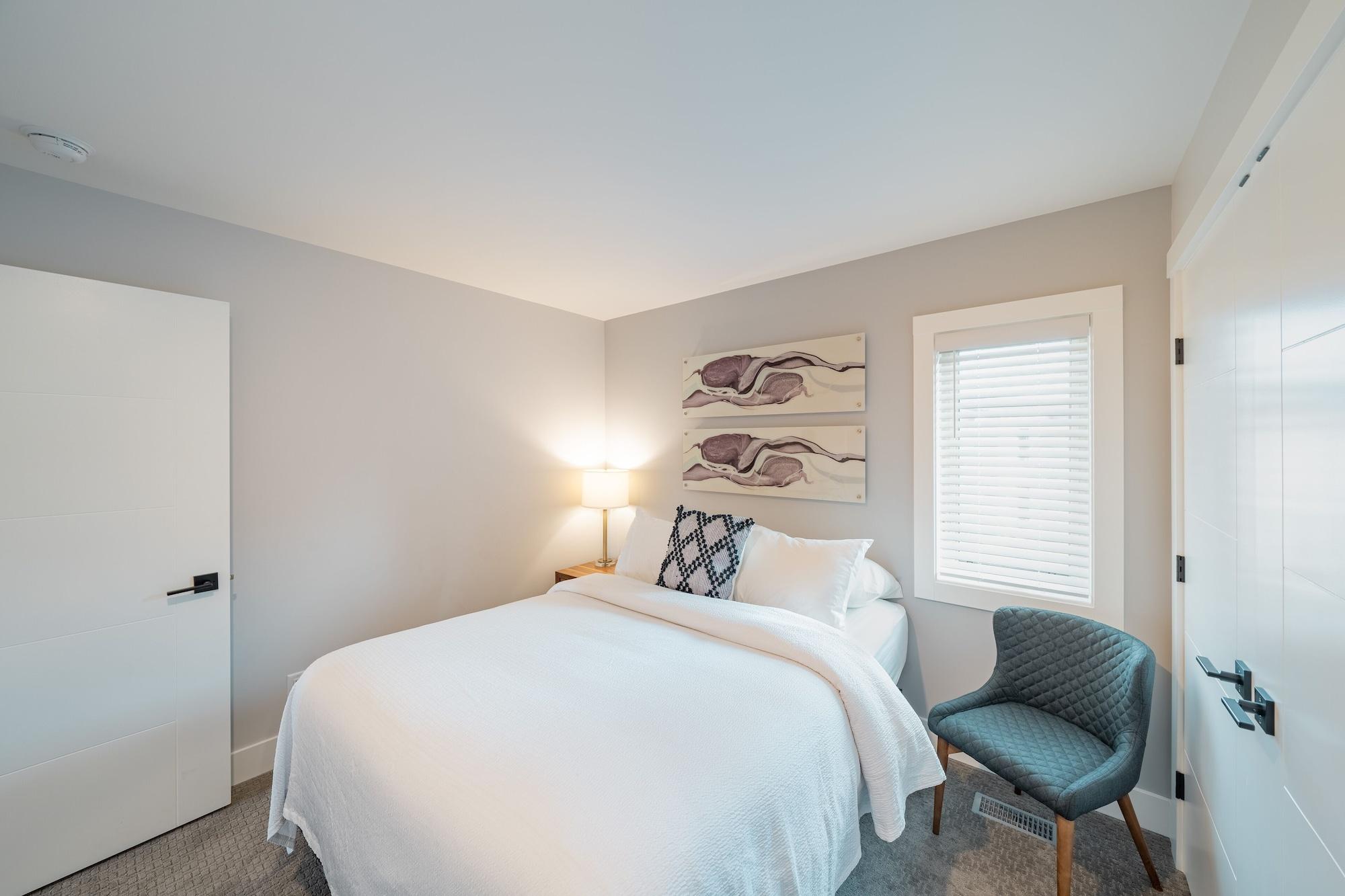 Sunrise Ridge Waterfront 3*