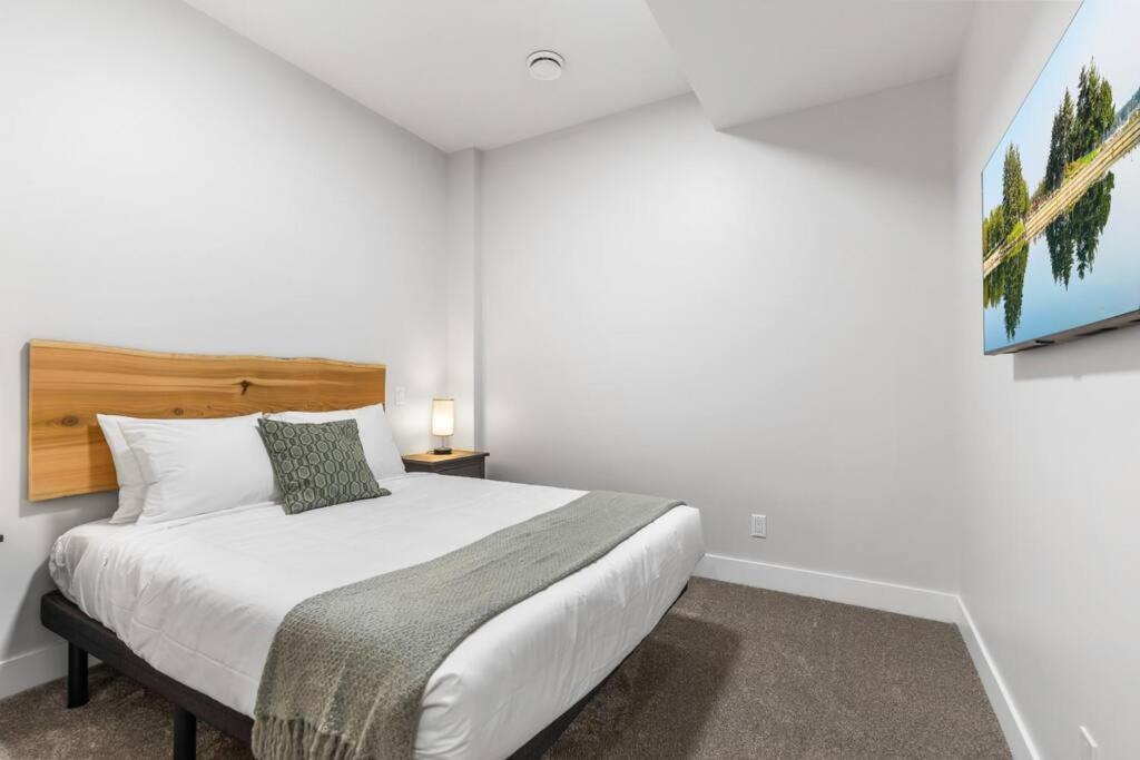 Beach Suites * Parksville