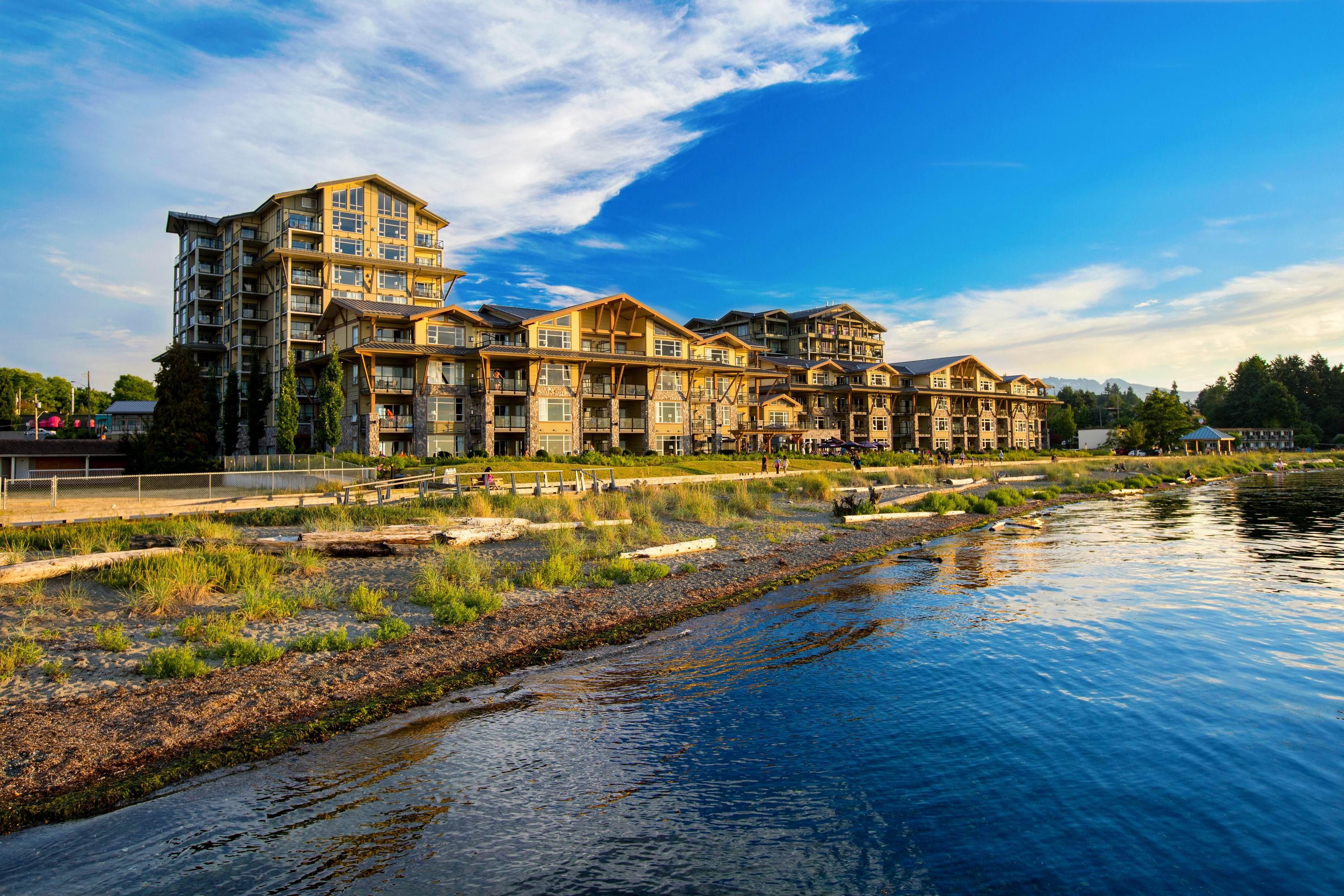 The Club — Bellstar & Parksville