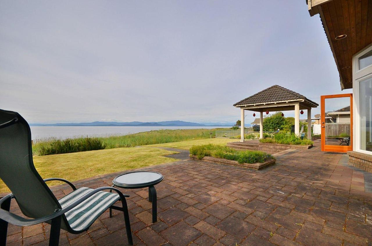 Columbia House Holiday home