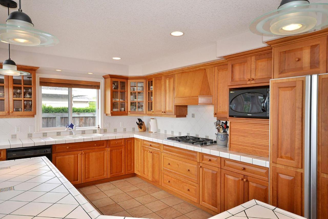 Columbia House Parksville