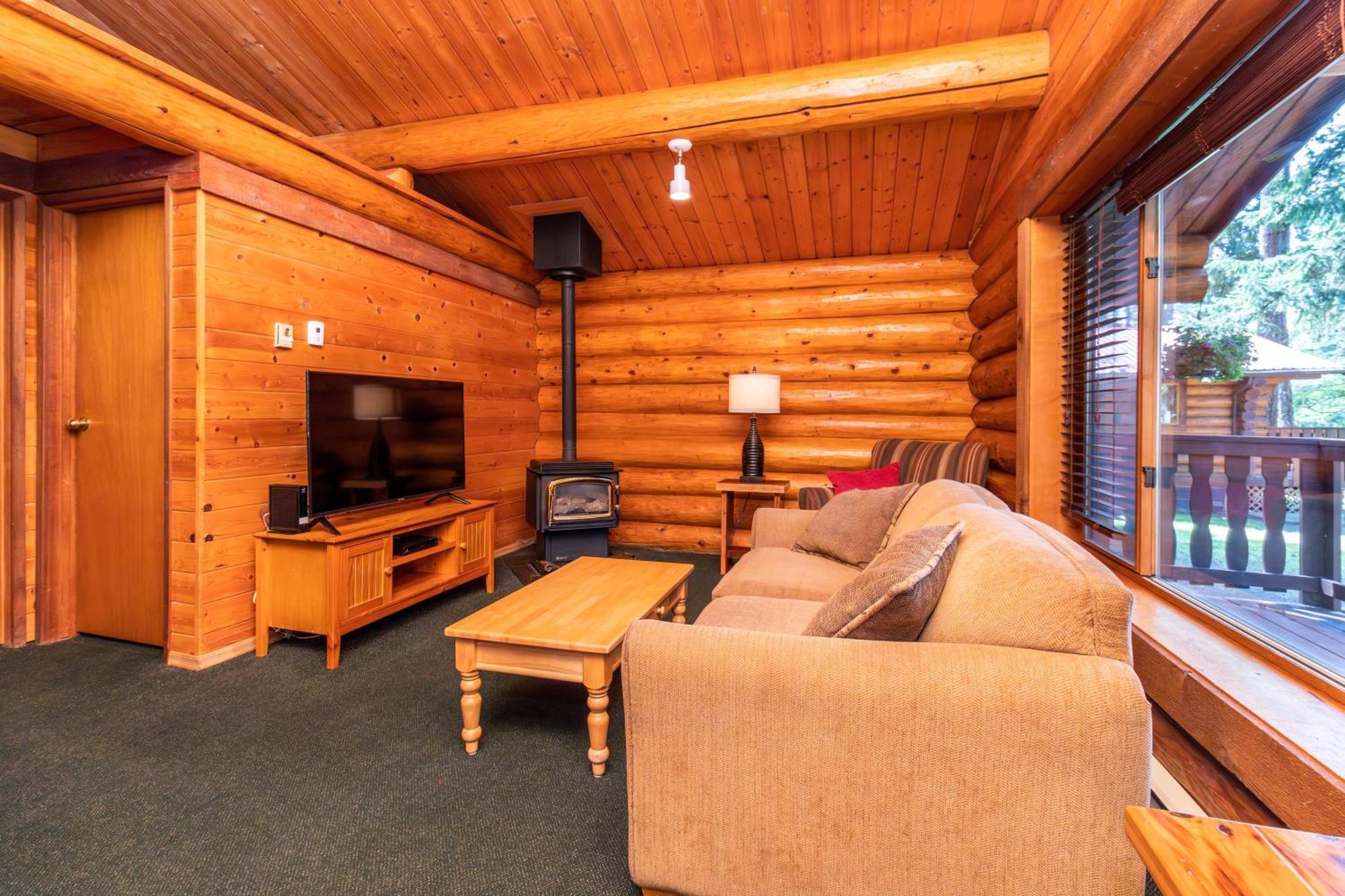 Riverbend & Rv 3*