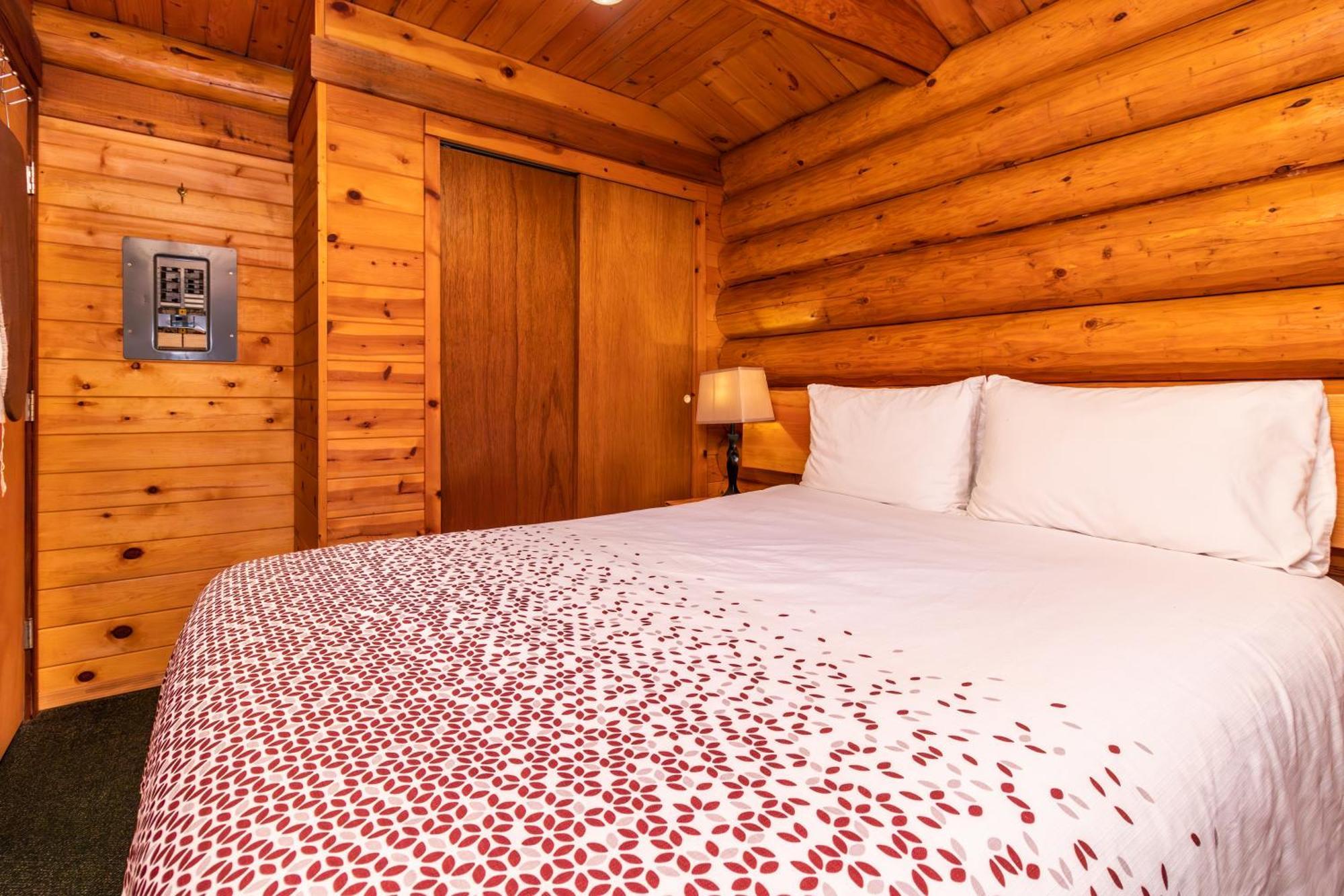 Riverbend & Rv Resort Parksville