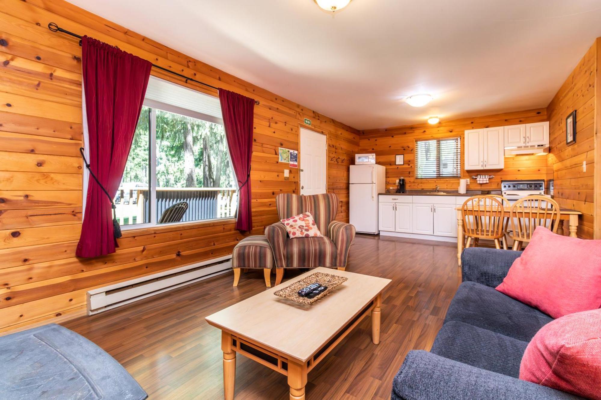Riverbend & Rv 3* Parksville