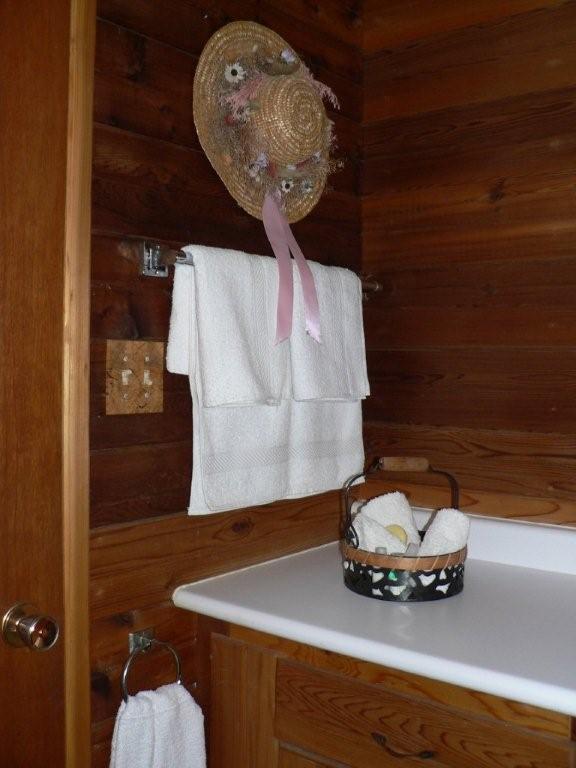 Cedar Song 5* Parksville