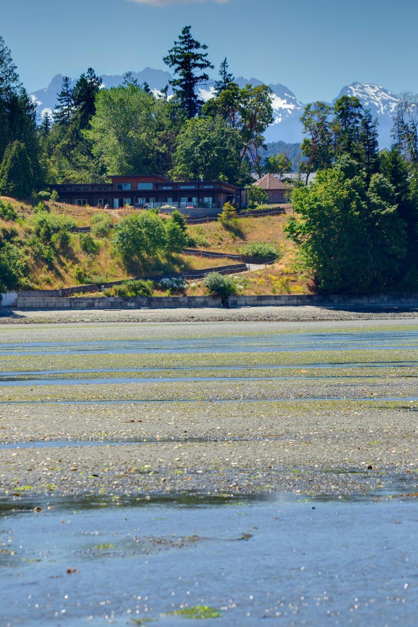 Sunrise Ridge Waterfront 3* Parksville