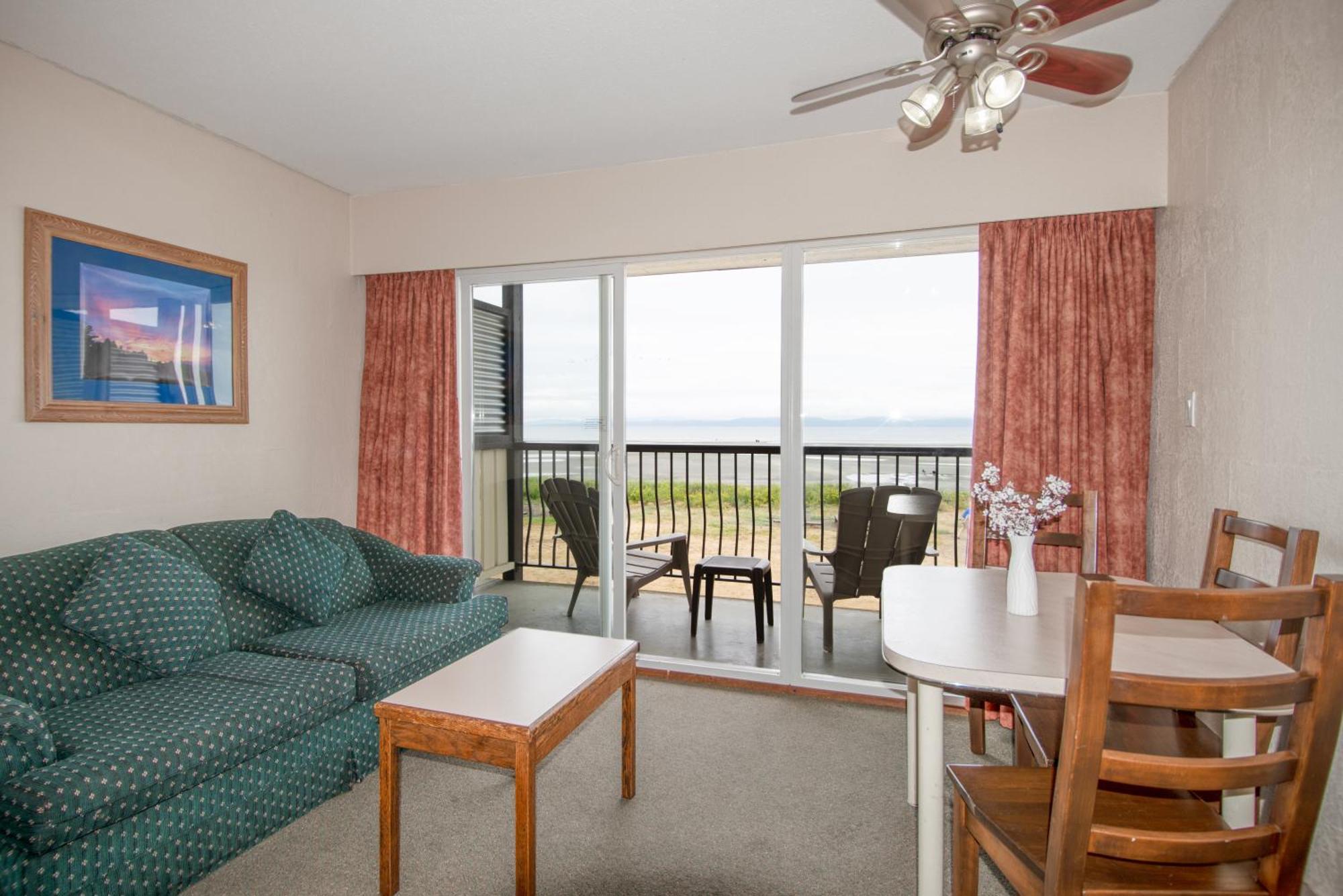 Sea Edge Motel Parksville