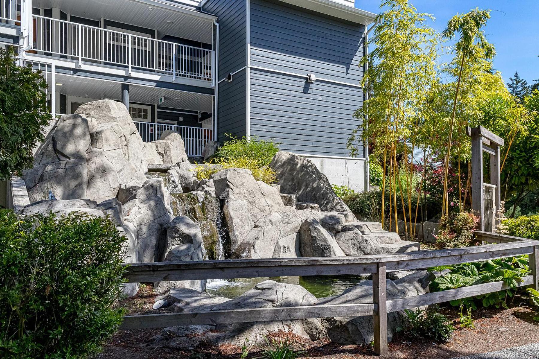 Pacific Shores & Hotel 4*