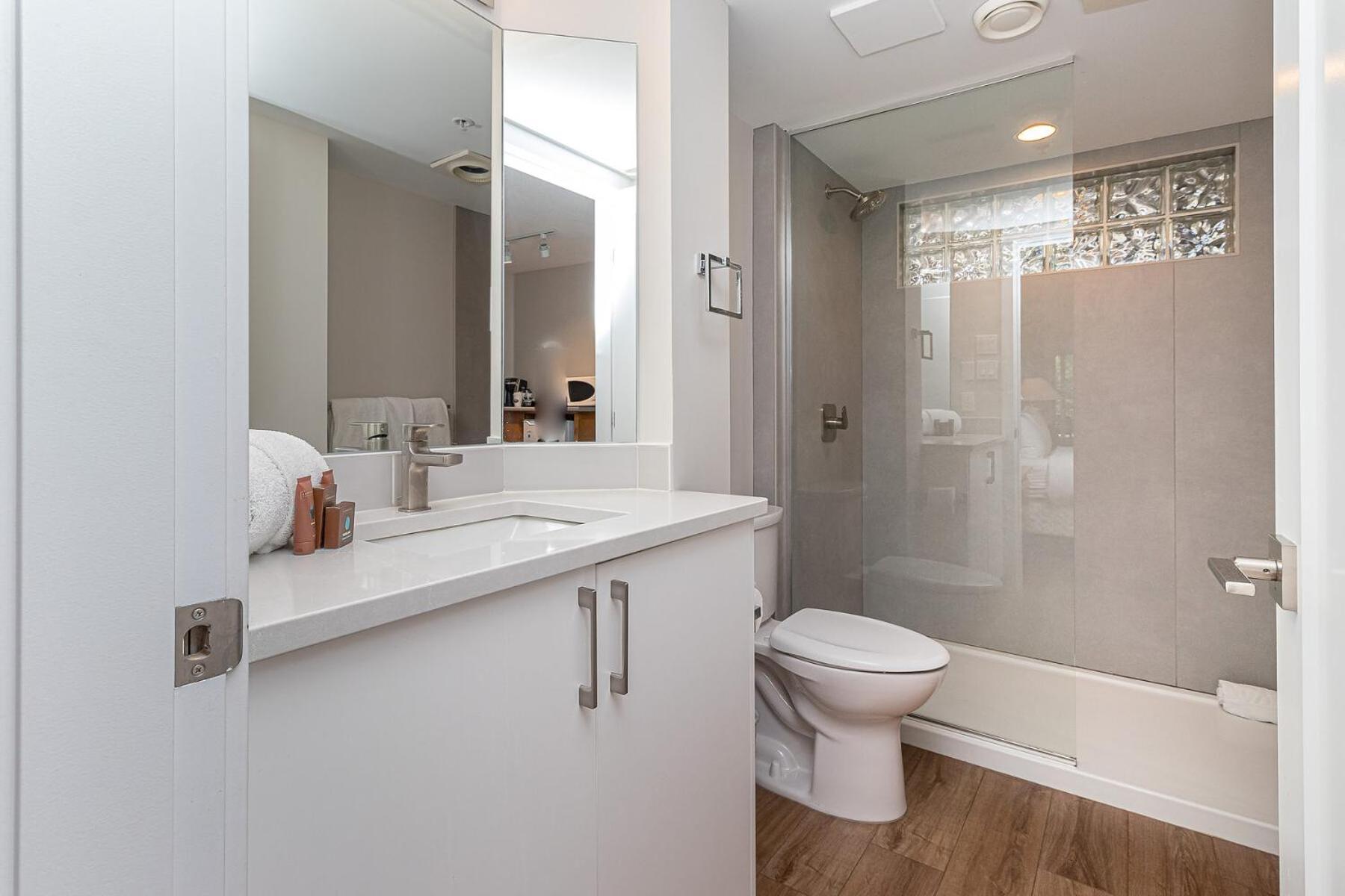 Pacific Shores & Hotel 4*