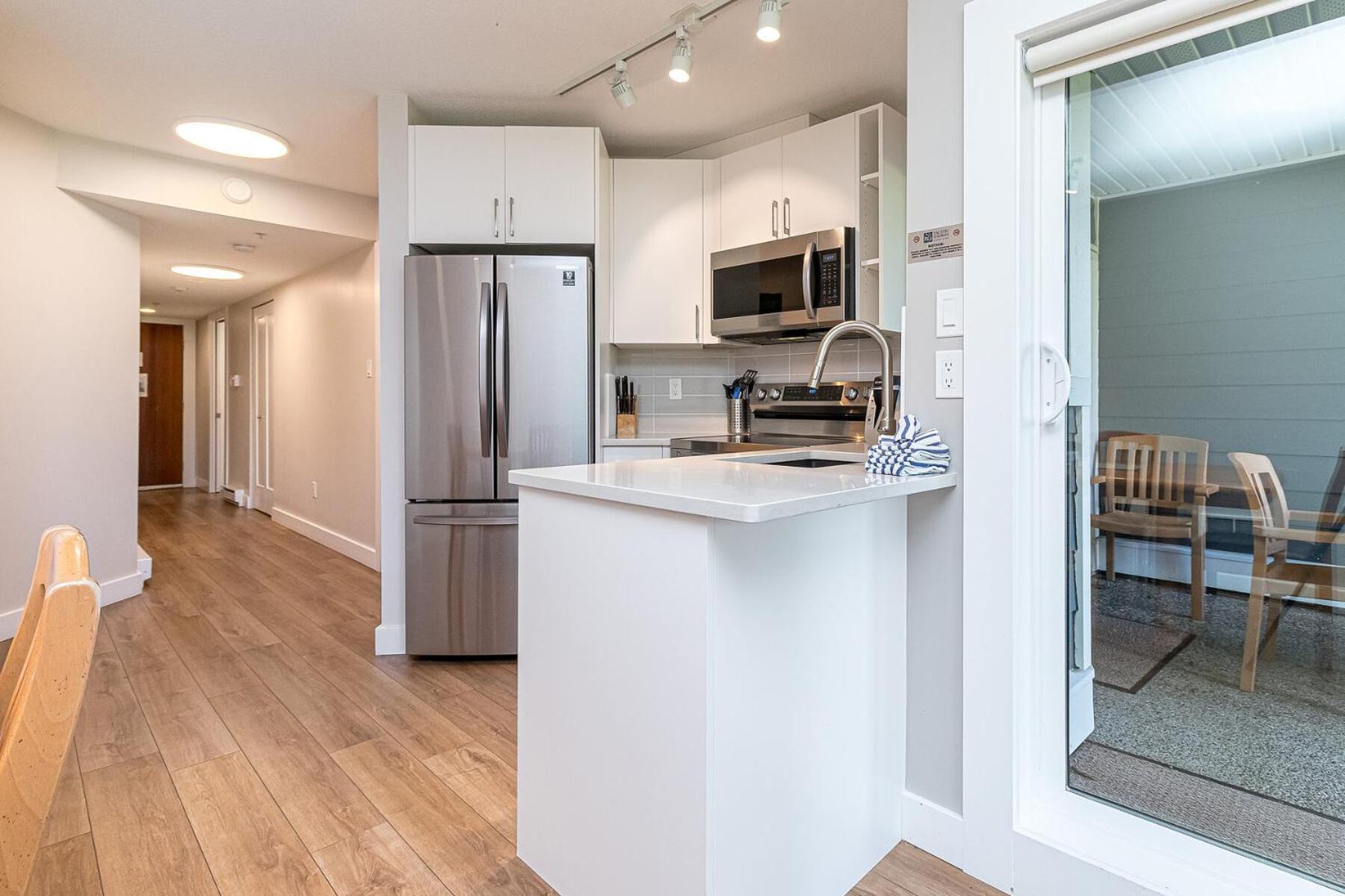 Pacific Shores & 4* Parksville