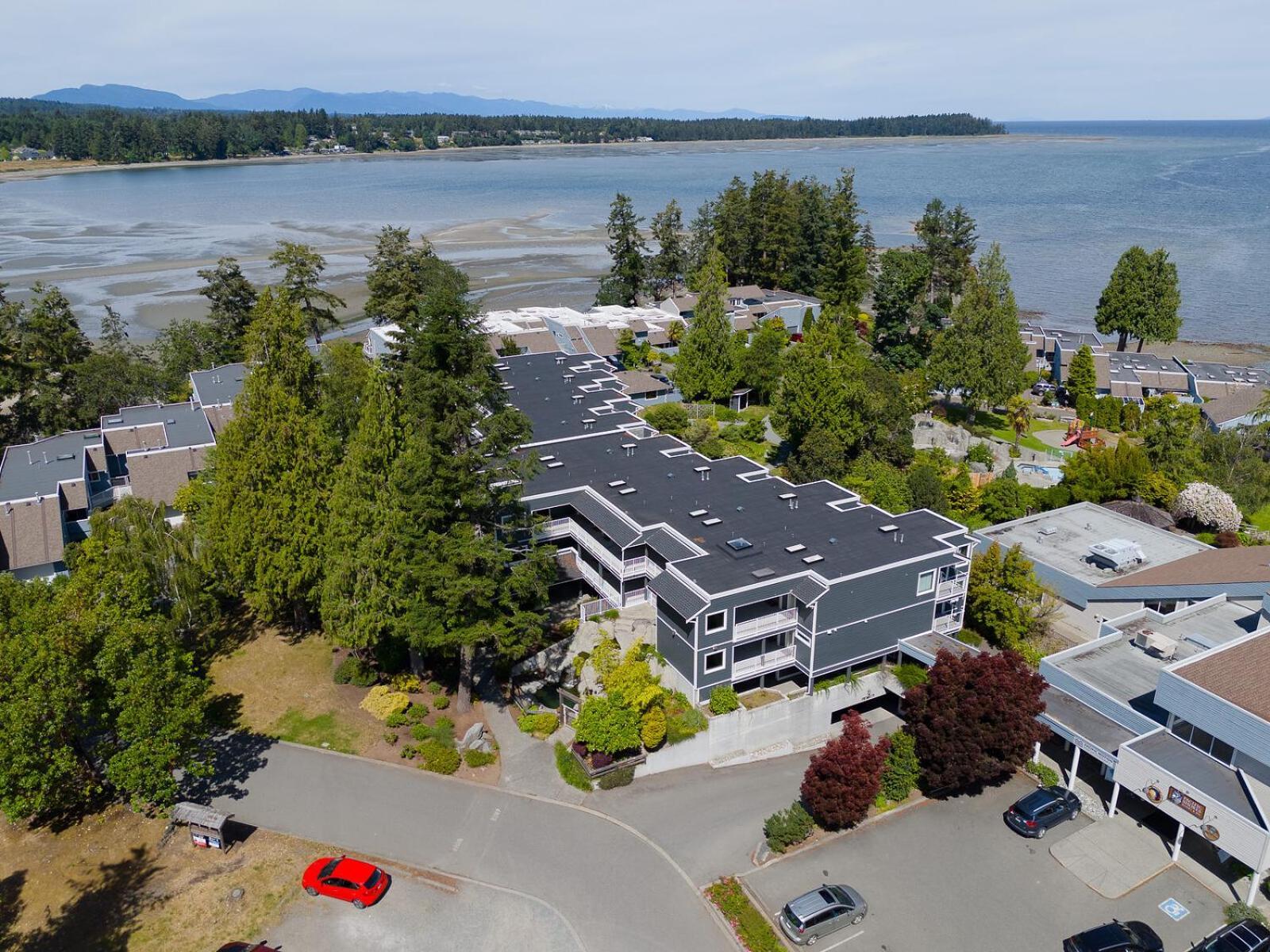 Pacific Shores & Hotel 4*
