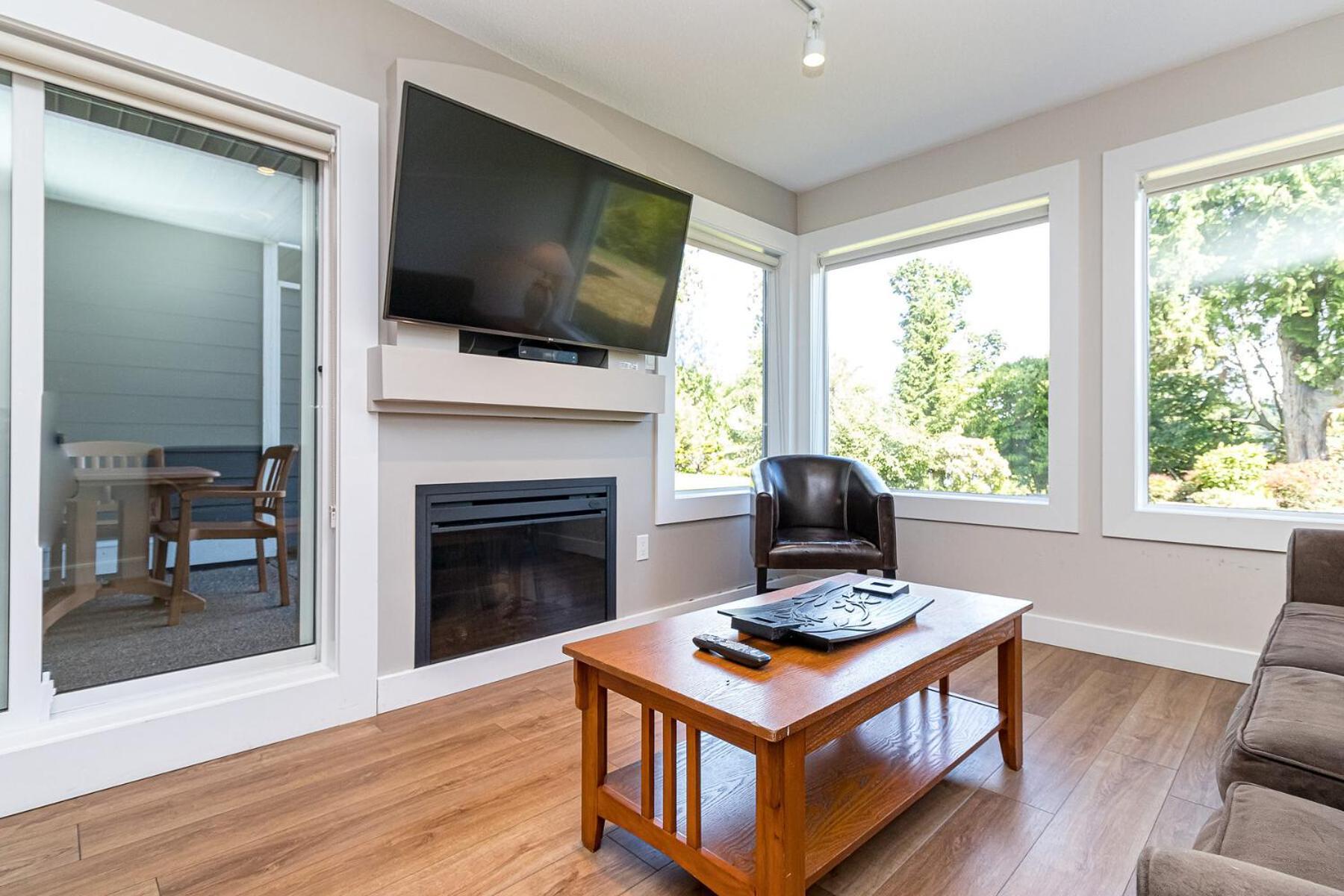 Pacific Shores & Hotel Parksville