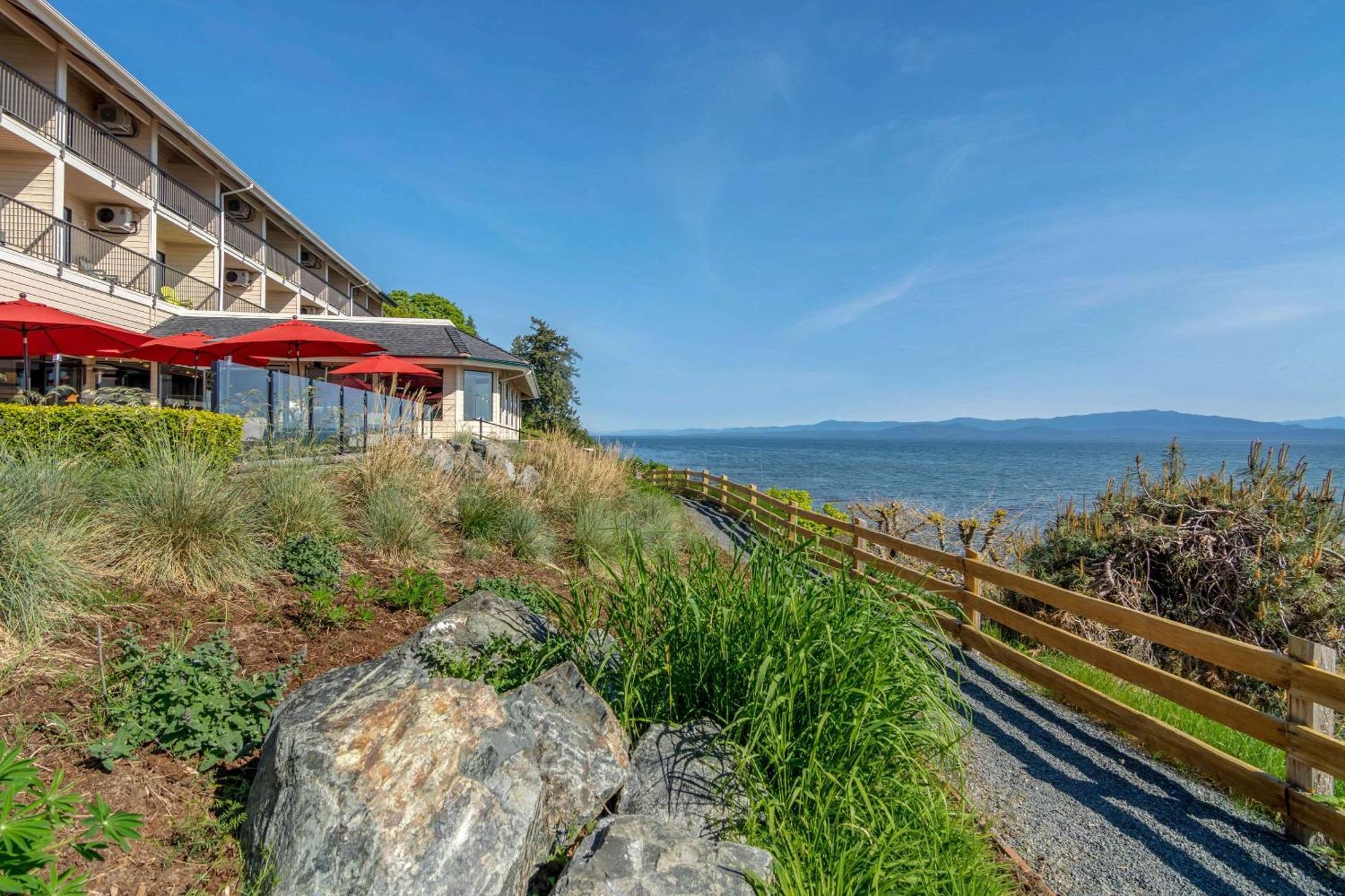 Bayside Oceanfront 3*