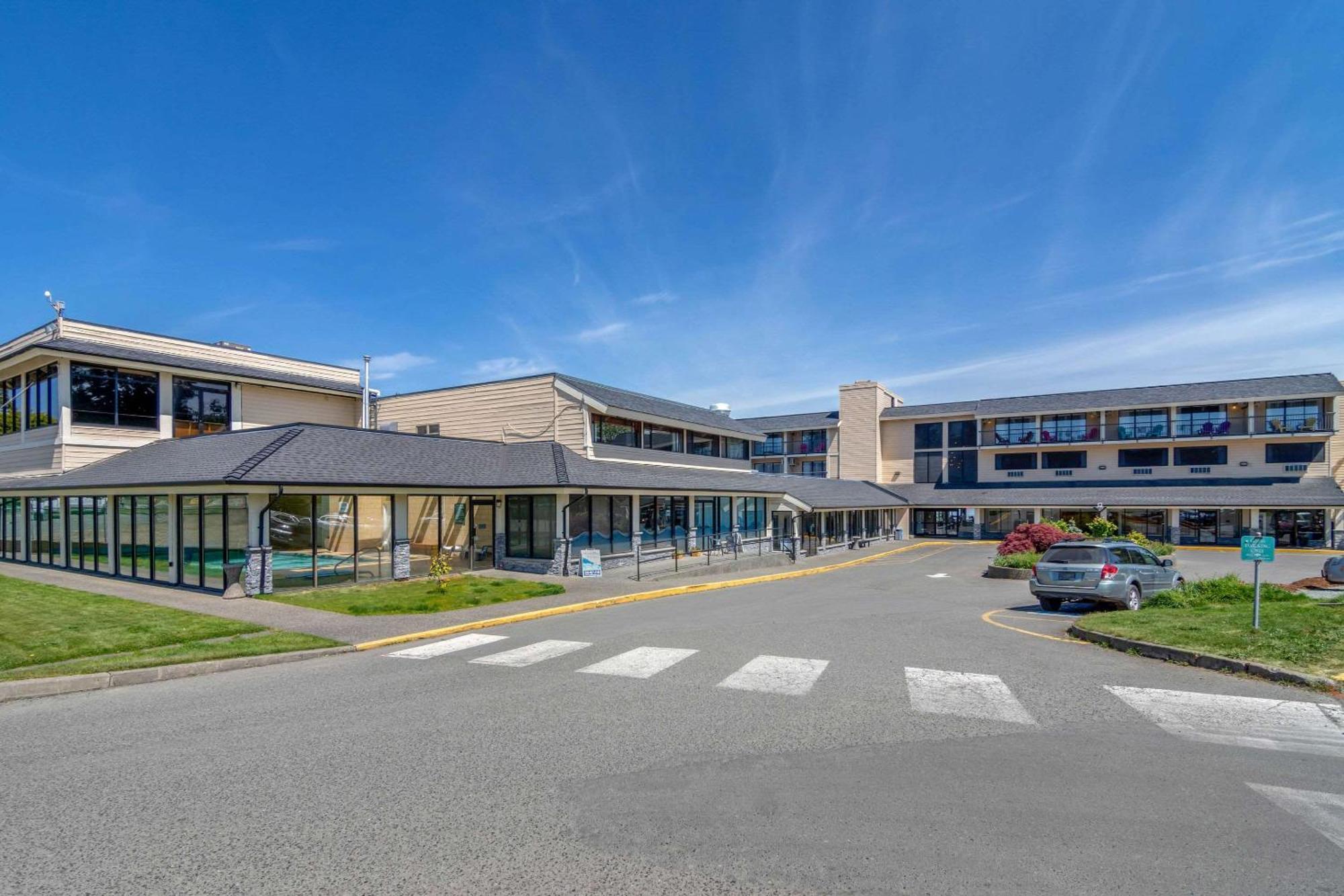 Bayside Oceanfront 3* Parksville