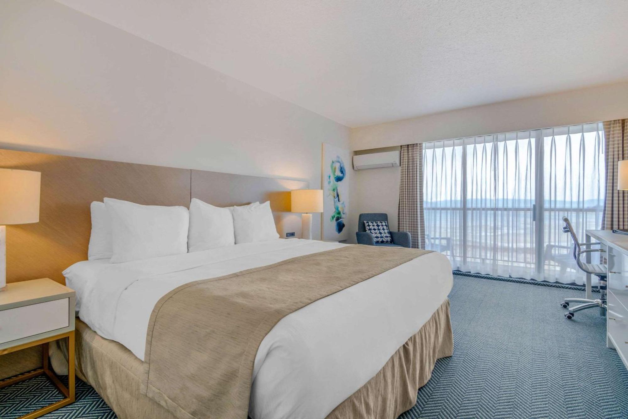 Bayside Oceanfront Hotel 3*
