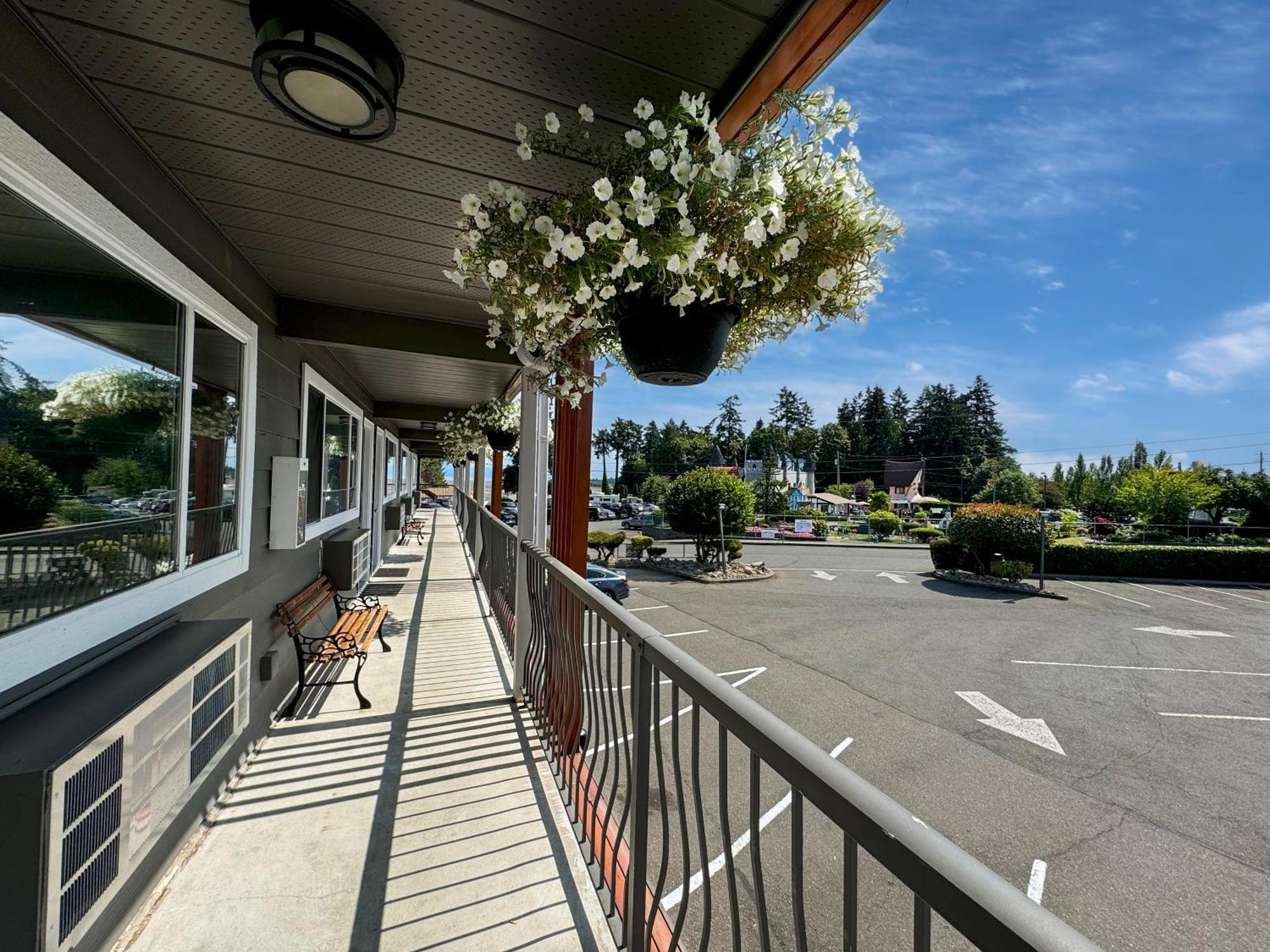 The Tide'S Inn Motel Parksville