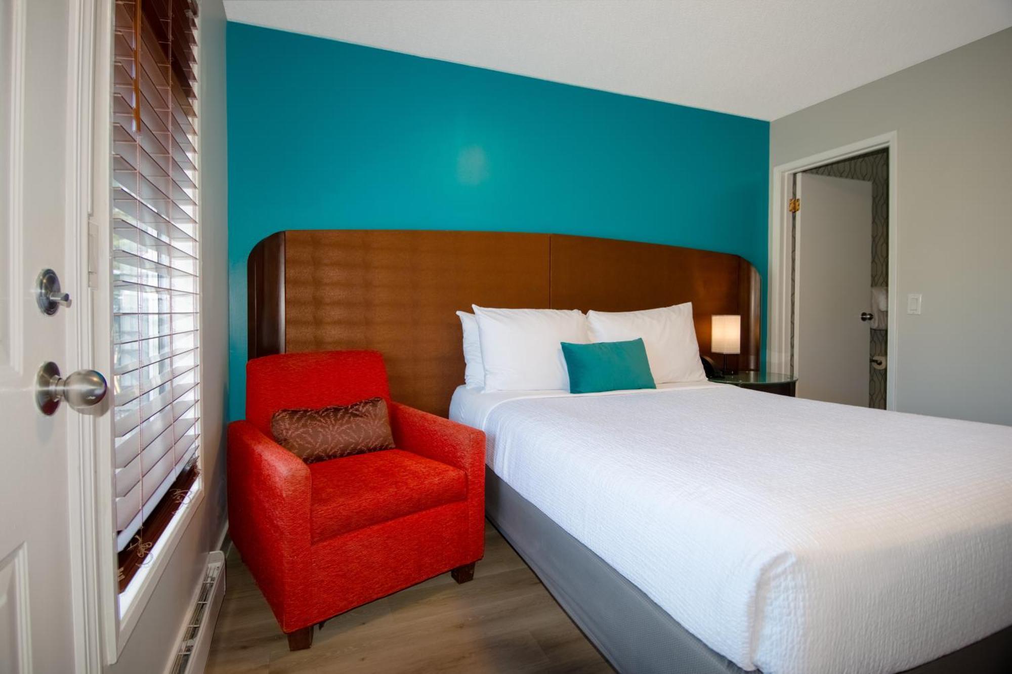 The Tide'S Inn Motel