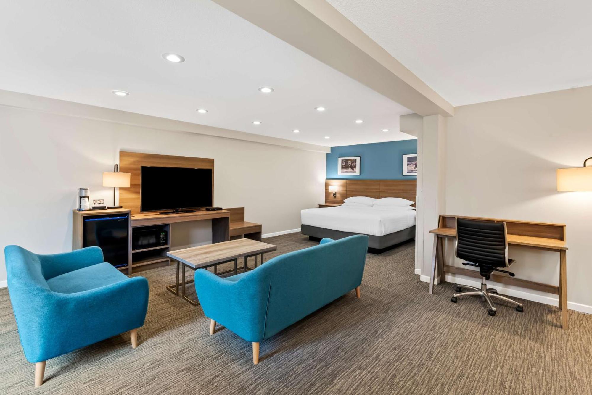Feng, Bw Signature Collection Hotel Parksville