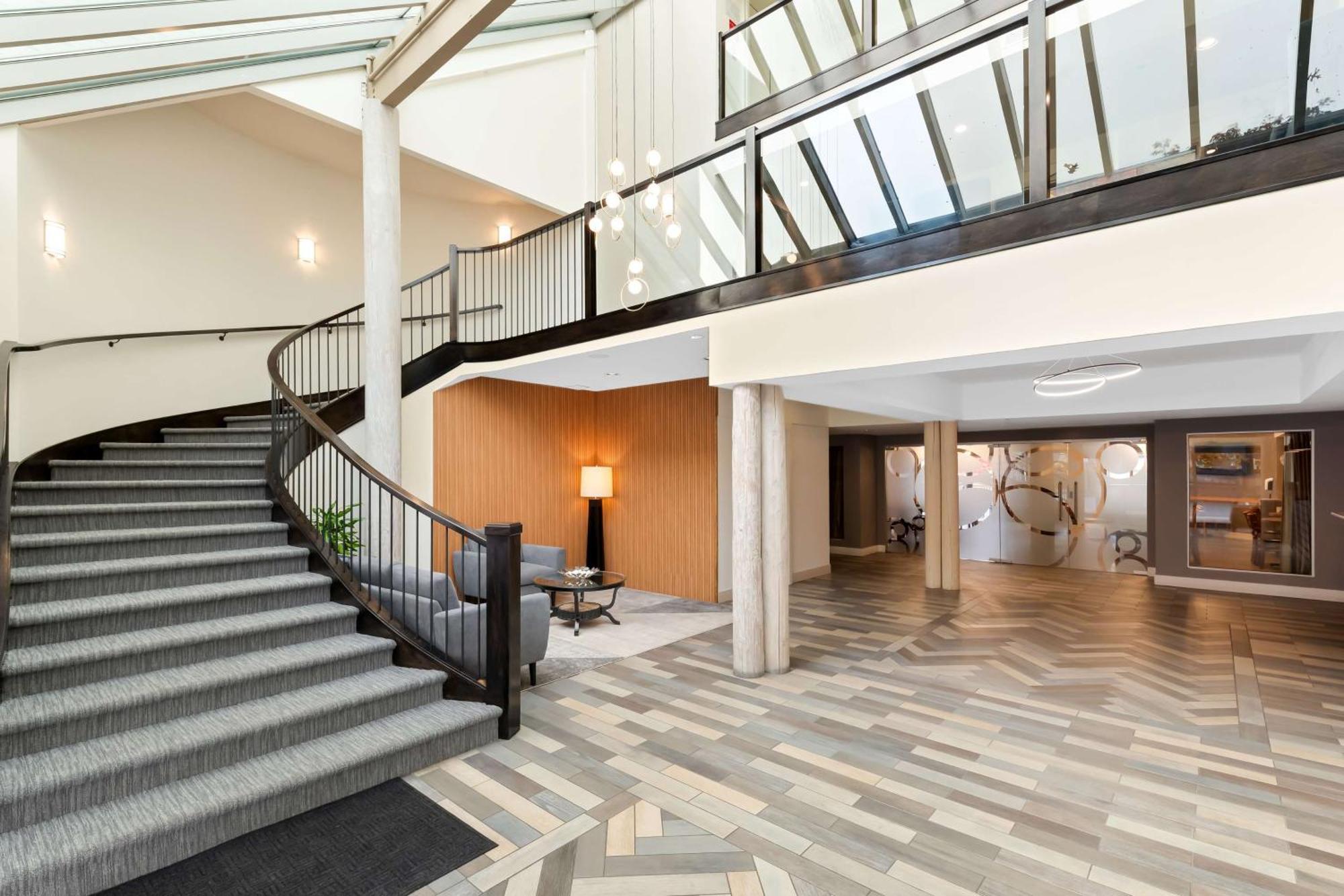 Feng, Bw Signature Collection Parksville