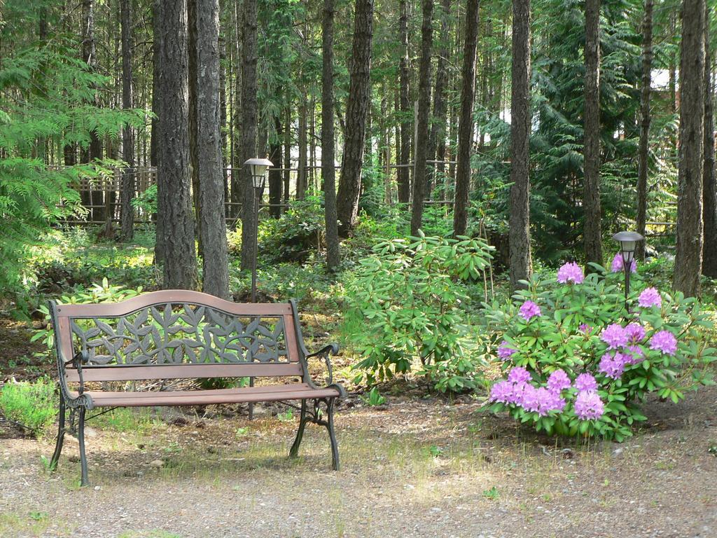 Cedar Song 5* Parksville