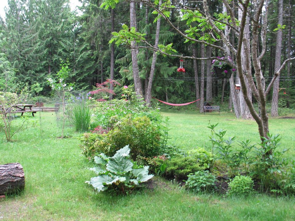 Cedar Song 5* Parksville