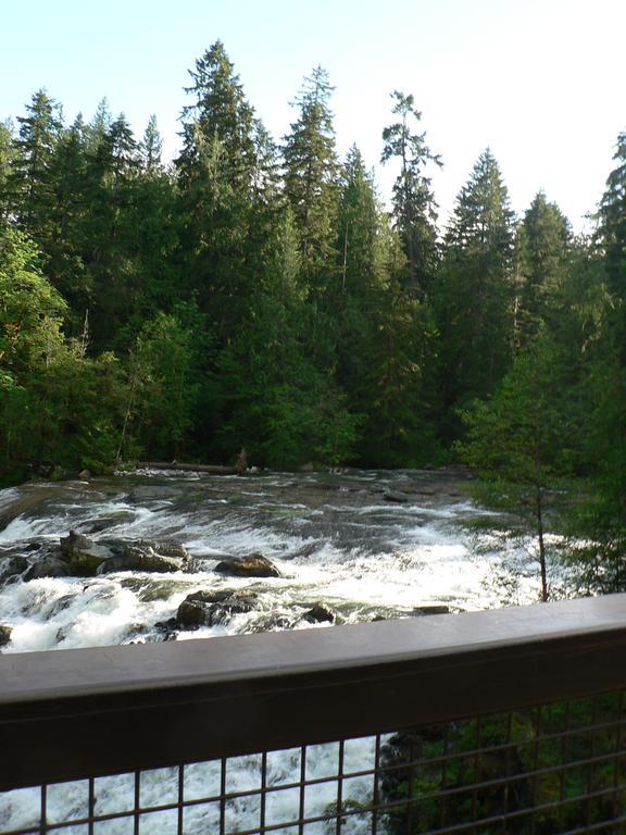Cedar Song Parksville
