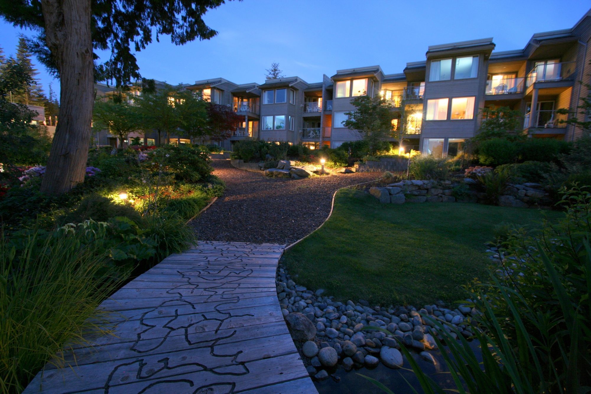 Pacific Shores & Hotel 4*