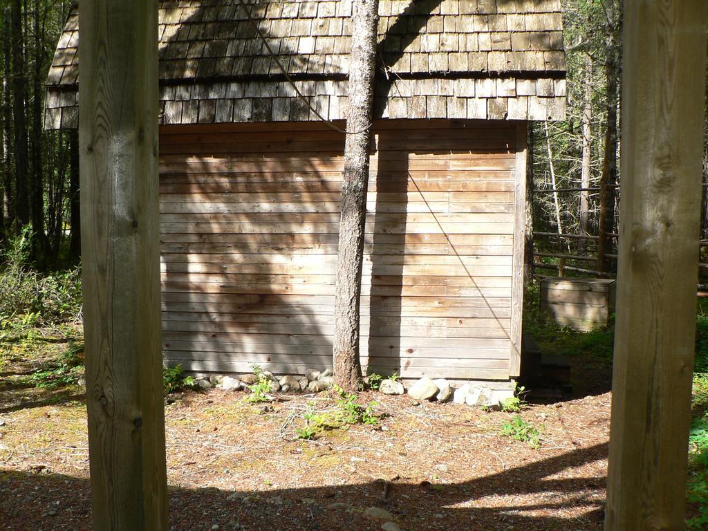 Cedar Song 5* Parksville