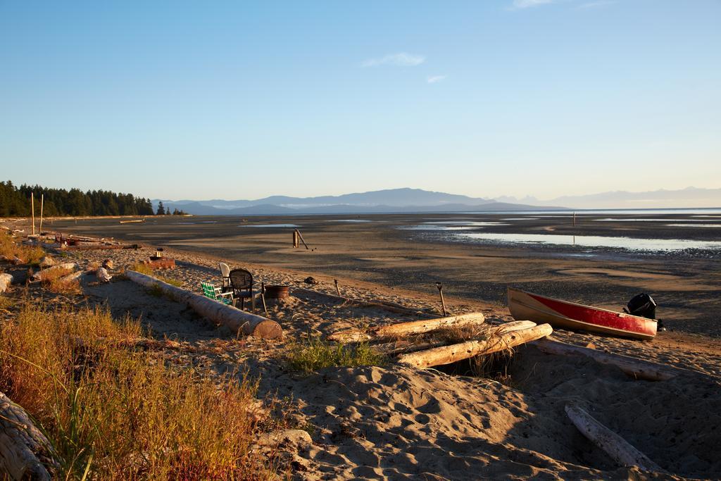 Madrona Beach Resort Parksville