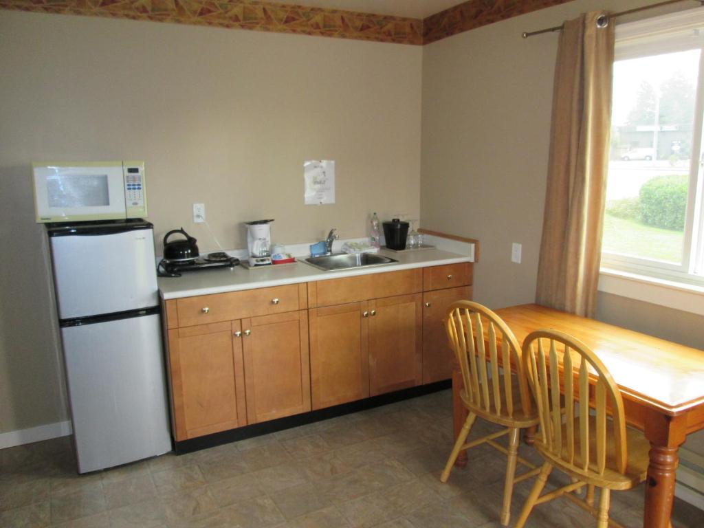 Skylite Motel