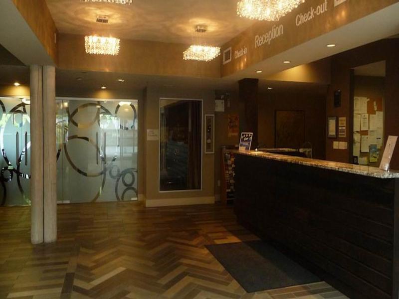 Feng, Bw Signature Collection Hotel Parksville