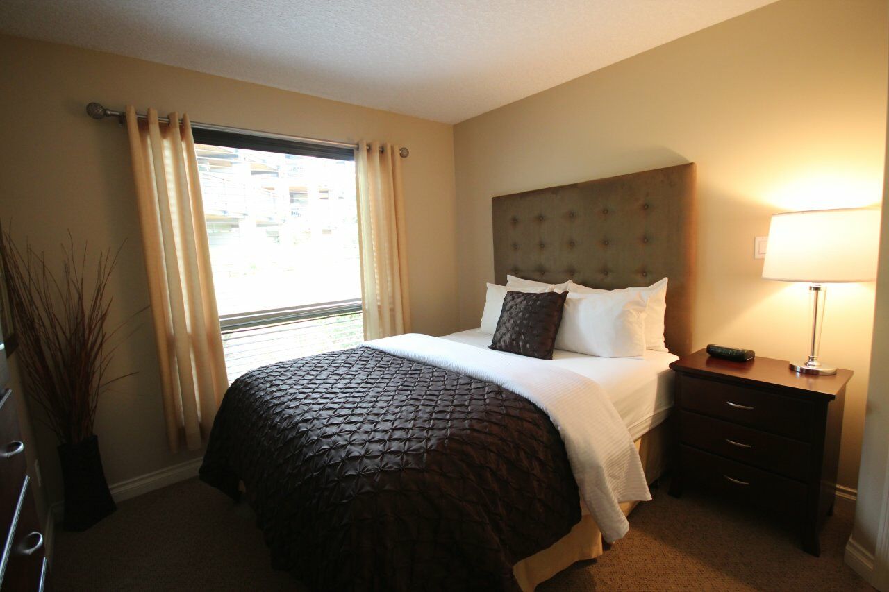 Sunrise Ridge Waterfront Resort 3*