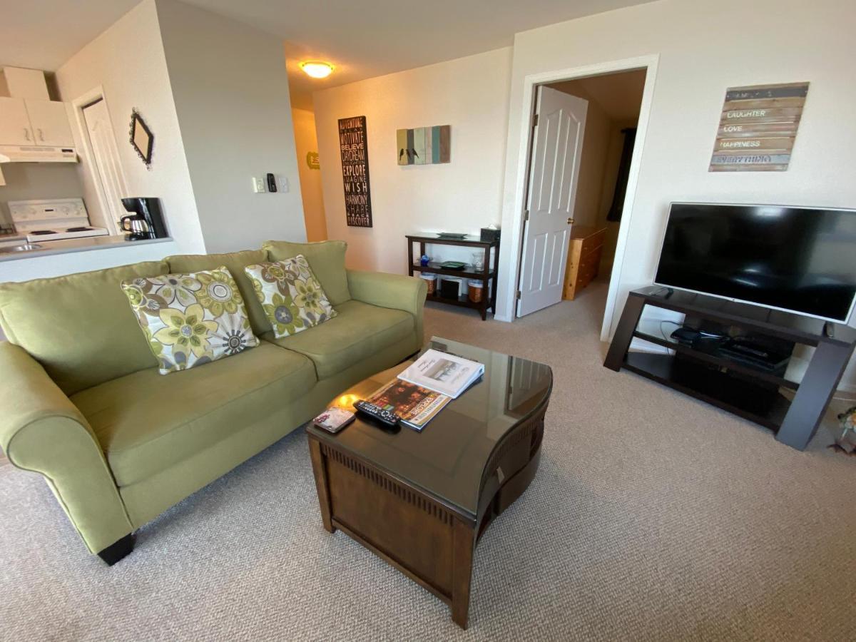 Ocean Sands Inc. Apartment Parksville