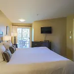 Pacific Shores Resort & Spa